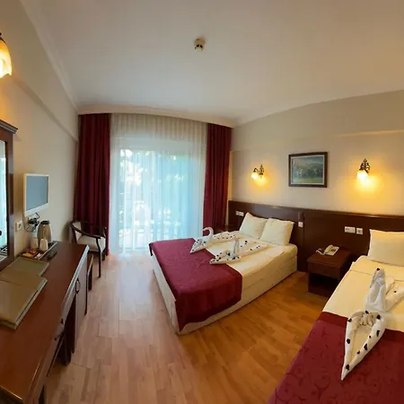 מלון Stella Hotel&spa 4*